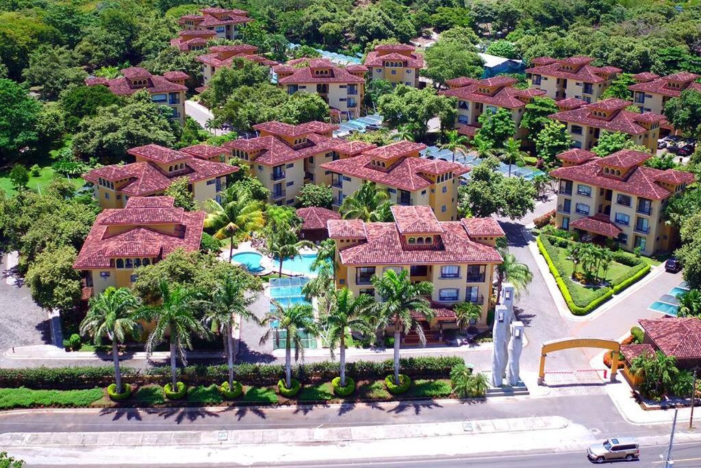 The Oaks Tamarindo Pool Front Condominiums Fast Wifi Eksteriør bilde